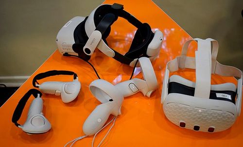 Fotografía de las gafas virtuales del laboratorio